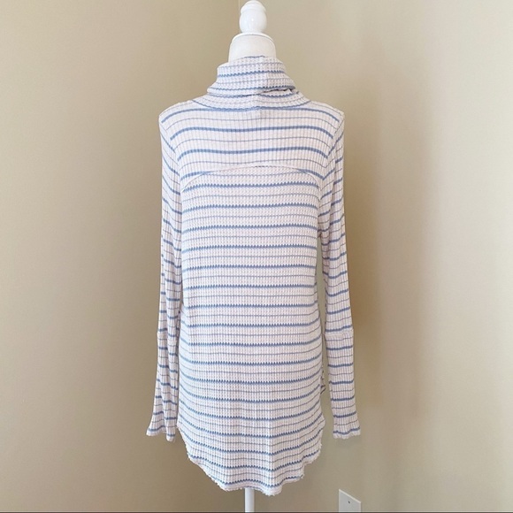 We the Free Waffle Knit Cowl Neck Top - M - Picture 3 of 10